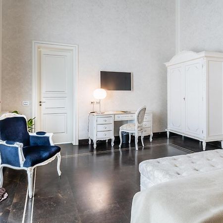 Отель Palazzo Favacchio - Patane Шикли Экстерьер фото