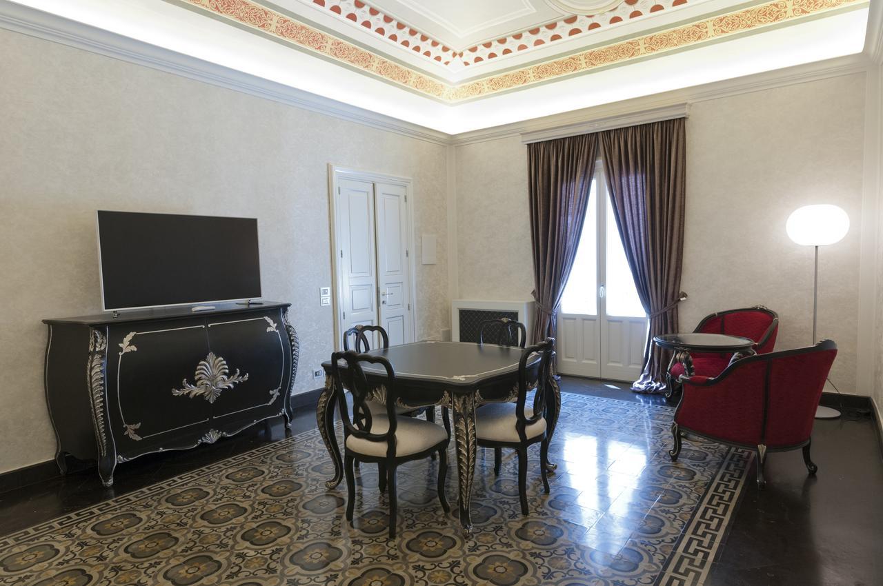 Отель Palazzo Favacchio - Patane Шикли Экстерьер фото